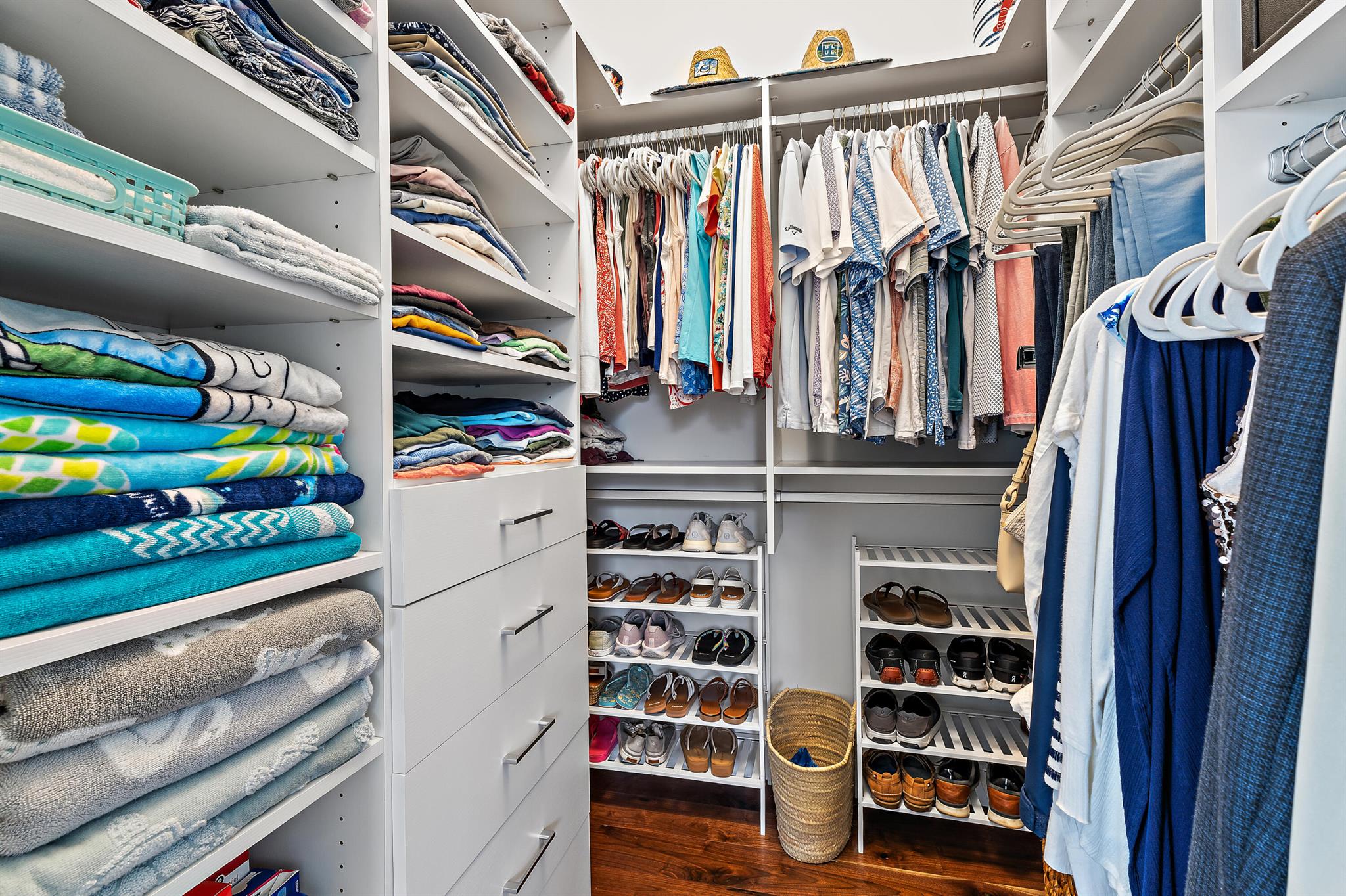 SCRIMSHAW ON THE BAY - Residential