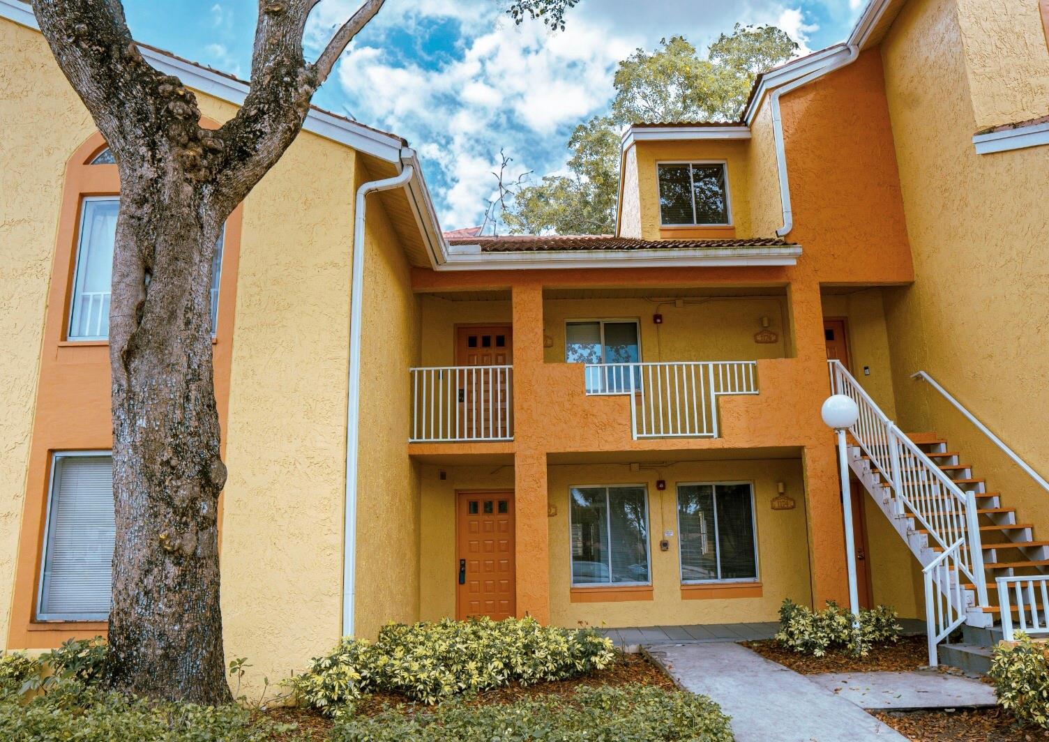 ***INVESTOR FRIENDLY***RENTALS ARE ALLOWED RIGHT AWAY***. BEAUTIFUL CONDO, FIRST FLOOR, VERY SPACIOUS. ***FRESHLY PAINTED. BRAND NEW DISHWASHER, MICROWAVE, STOVE AND REFRIGERATOR. BRAND NEW LAMINATE FLOORS***. TILE FLOORS IN FOYER AND KITCHEN. SEPARATE LIVING ROOM AND DINING AREA. KITCHEN NOOK, WASHER/DRYER IN THE UNIT. WALK-IN CLOSET. SCREENED PATIO WITH STORAGE ROOM. COMMUNITY OFFERS POOL, TENNIS, CLUBHOUSE. RESERVED PARKING.1 PET ALLOWED.
CENTRALLY LOCATED IN THE HEART OF CORAL SPRINGS NEAR PARKS, SHOPPING, RESTAURANTS, HIGHWAYS.
WALKING DISTANCE TO WALMART AND SHOPPING PLAZA. READY TO MOVE IN!!!