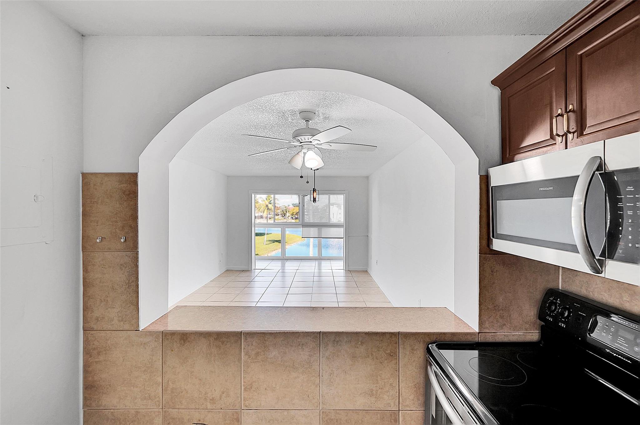 Sunrise Lakes 14 Condo - Residential