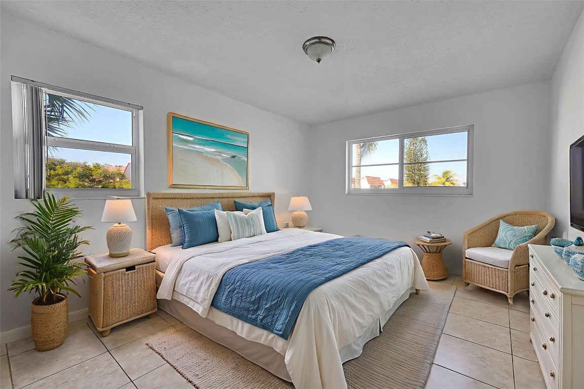 Sunrise Lakes 14 Condo - Residential