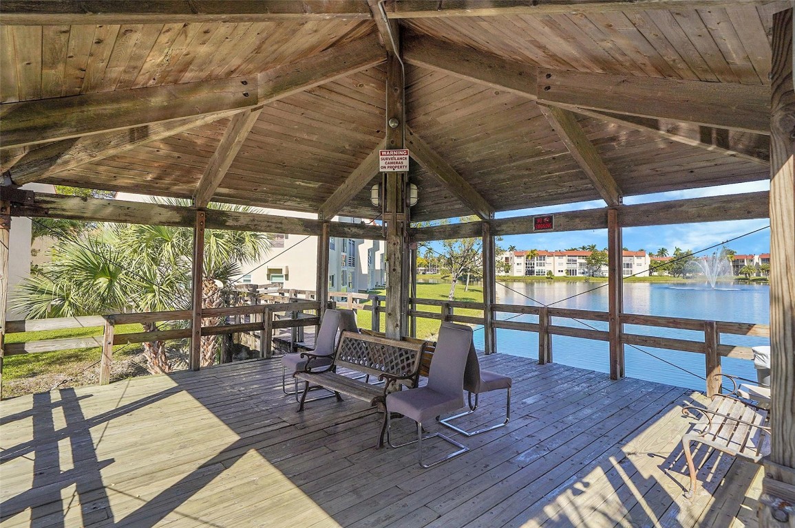 Sunrise Lakes 14 Condo - Residential