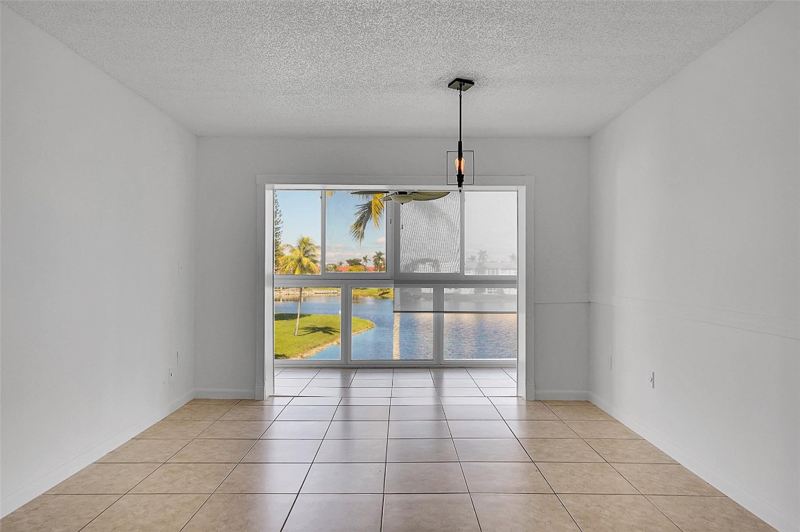 Sunrise Lakes 14 Condo - Residential