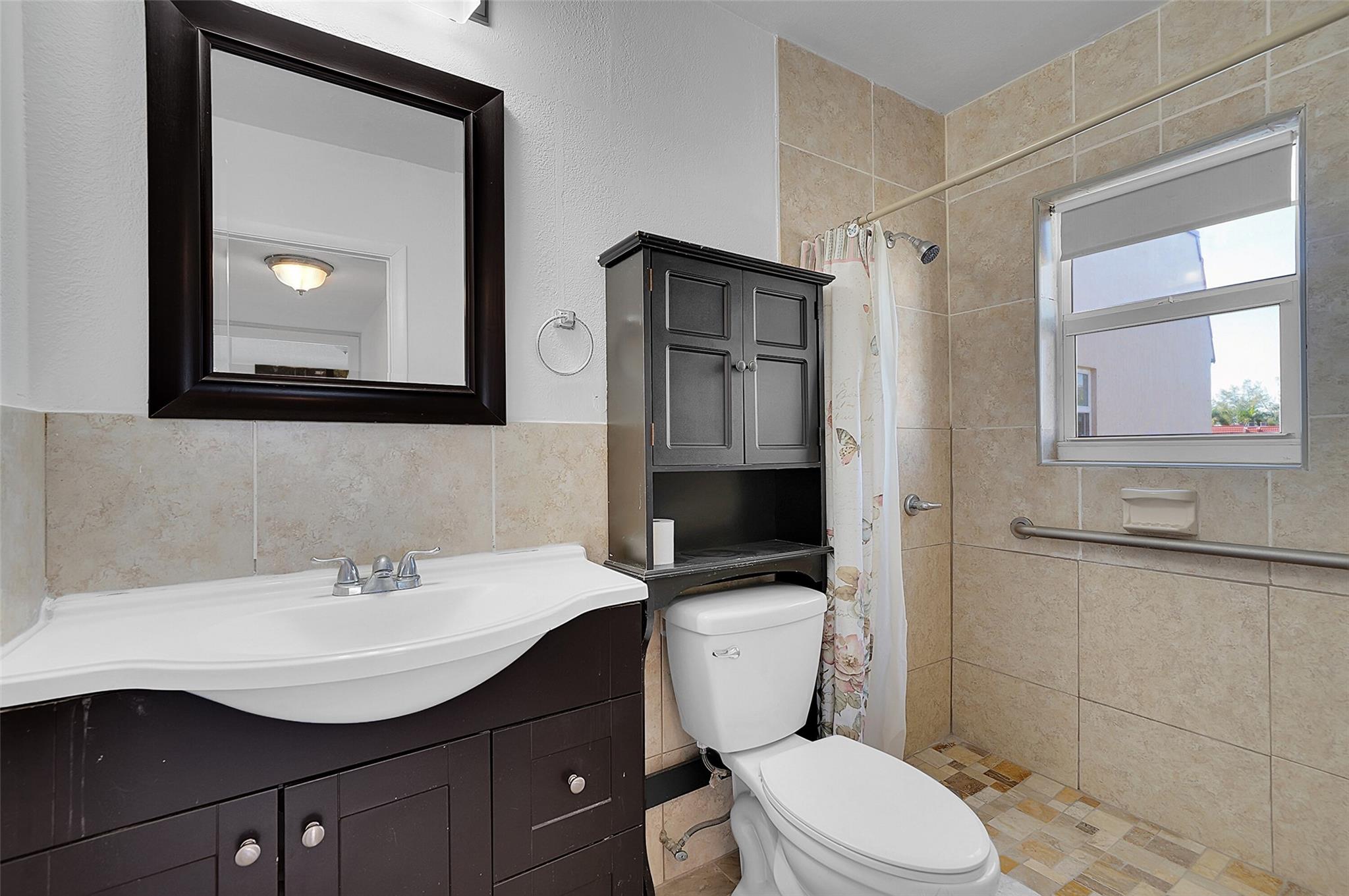 Sunrise Lakes 14 Condo - Residential