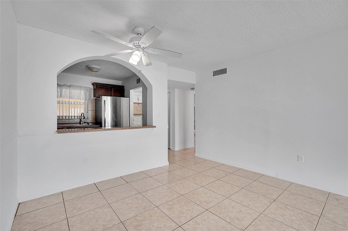 Sunrise Lakes 14 Condo - Residential