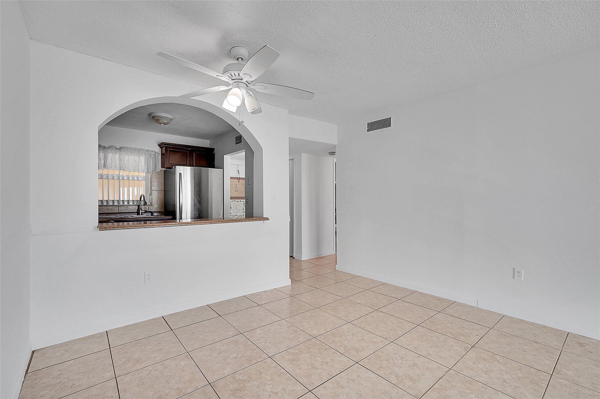 Sunrise Lakes 14 Condo - Residential