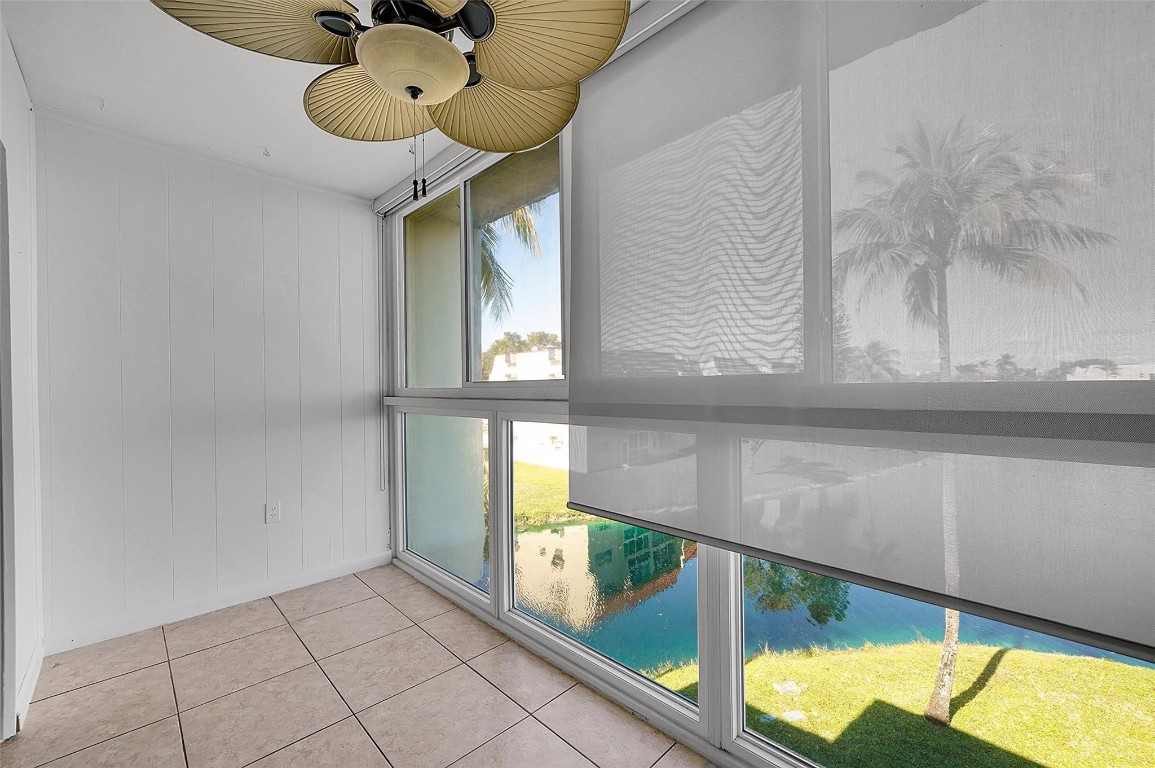 Sunrise Lakes 14 Condo - Residential