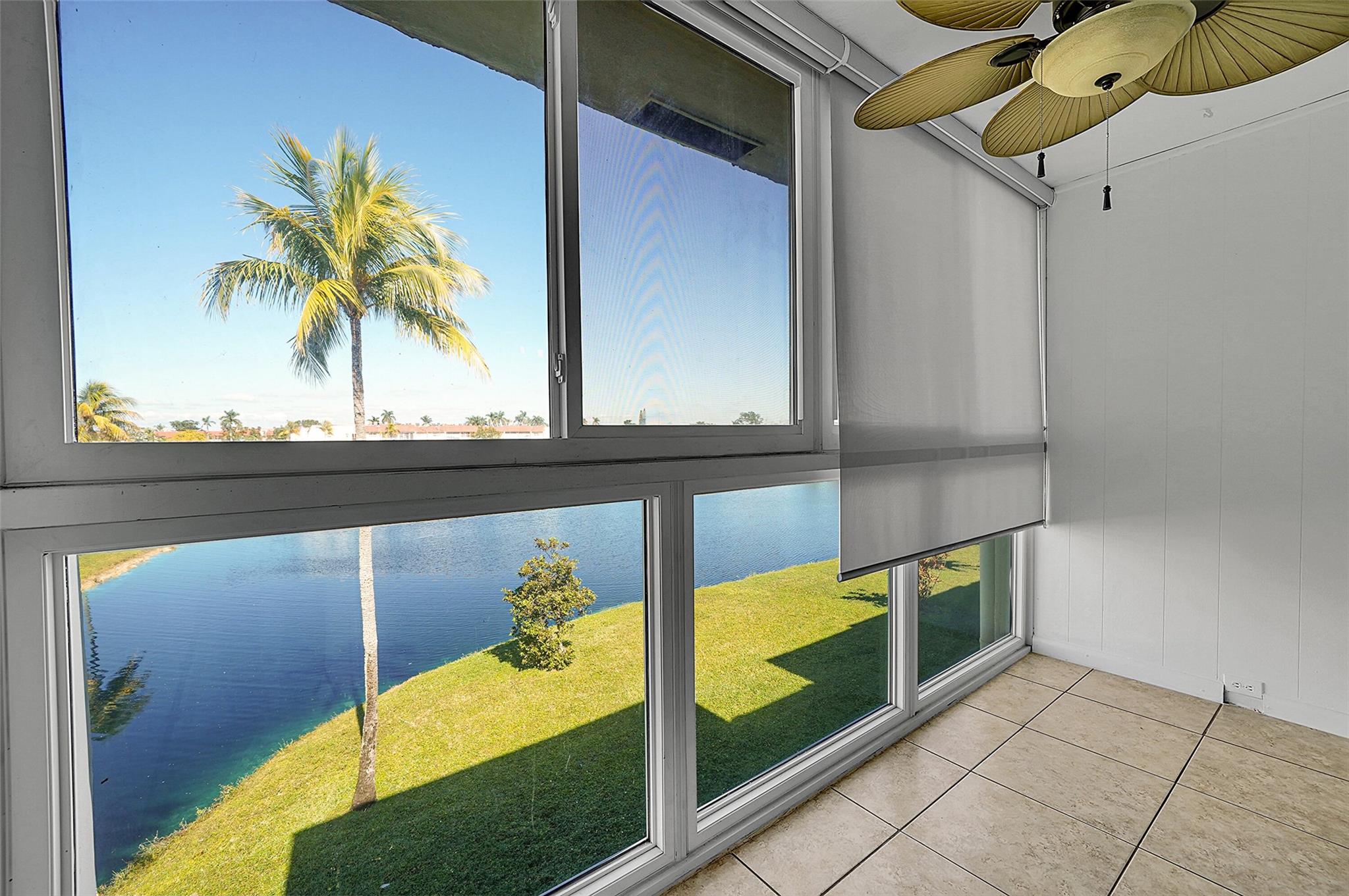 Sunrise Lakes 14 Condo - Residential