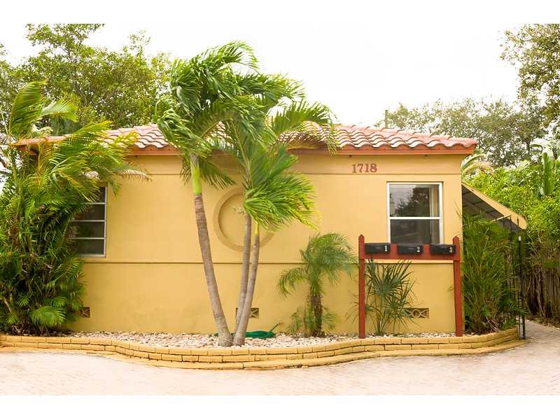 Hollywood 1-21 B - Residential Lease