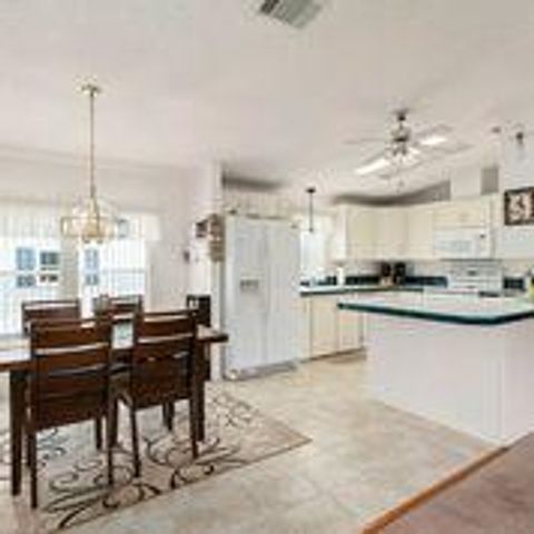 A home in Port Saint Lucie