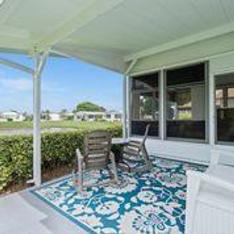 A home in Port Saint Lucie
