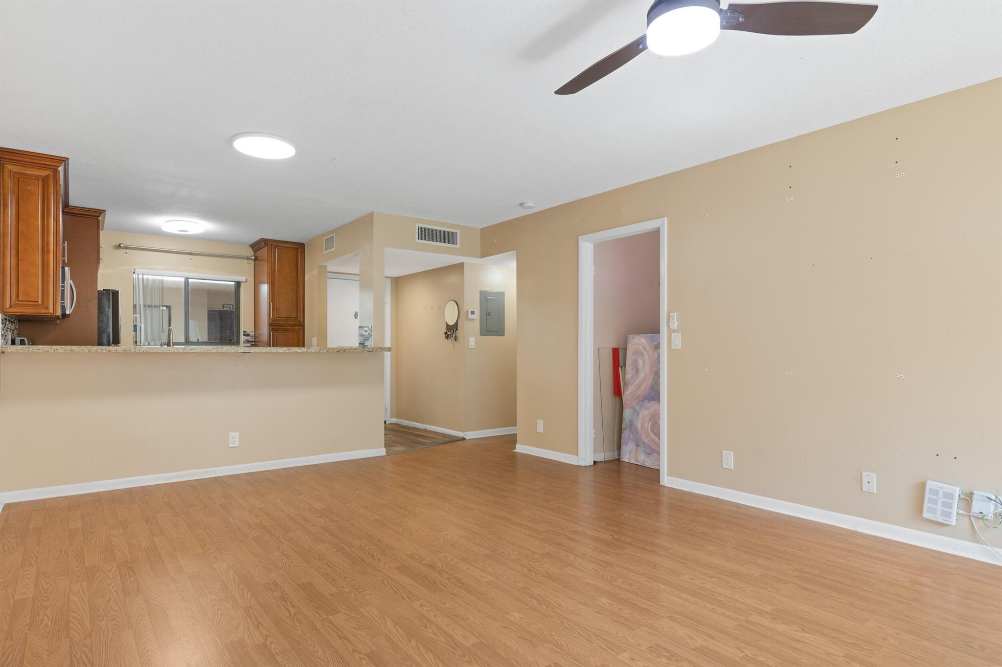 5280 Las Verdes Circle 216