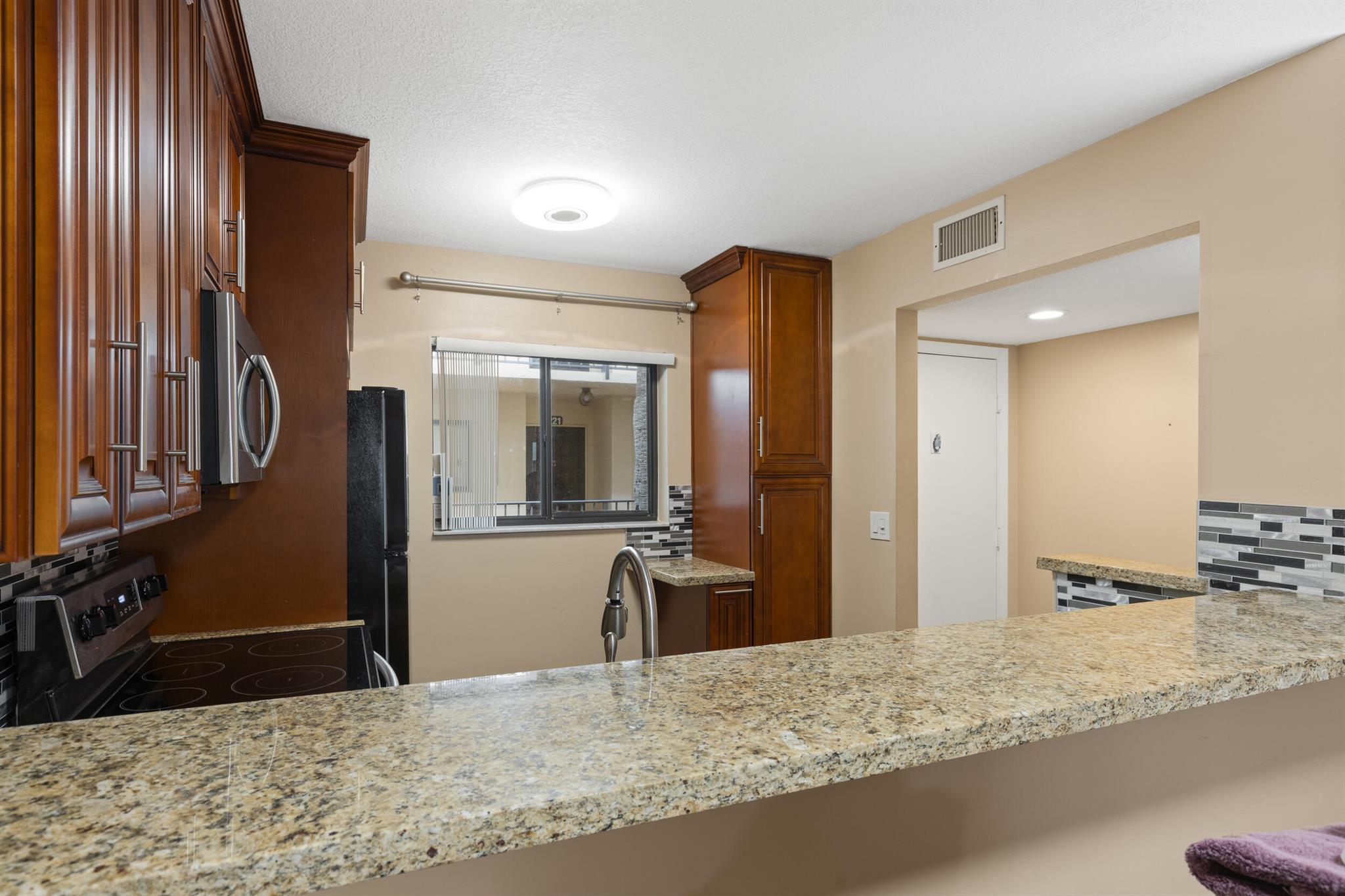 5280 Las Verdes Circle 216