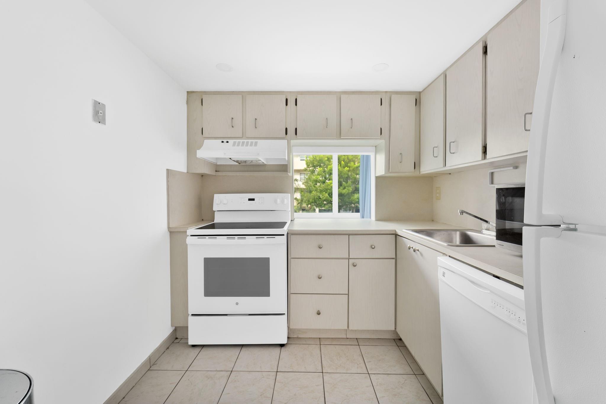 Caribbean Breeze Condo - Residential Lease