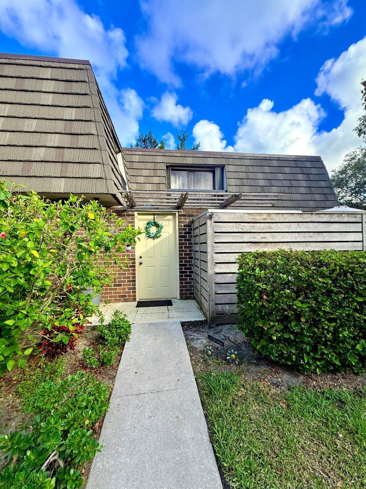 903 9TH Terrace
