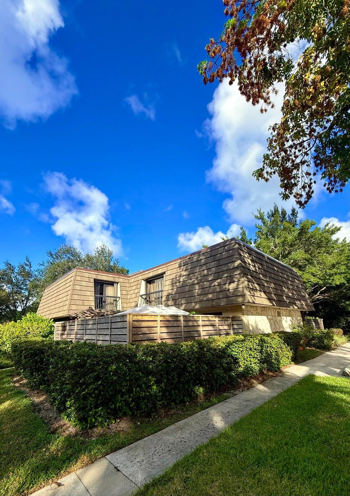 903 9TH Terrace