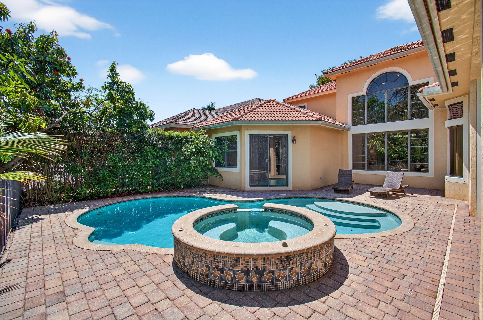 CASA BELLA - Residential