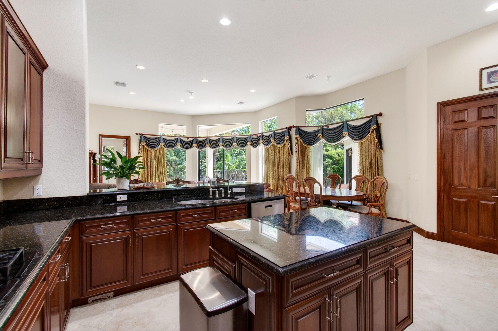 CASA BELLA - Residential