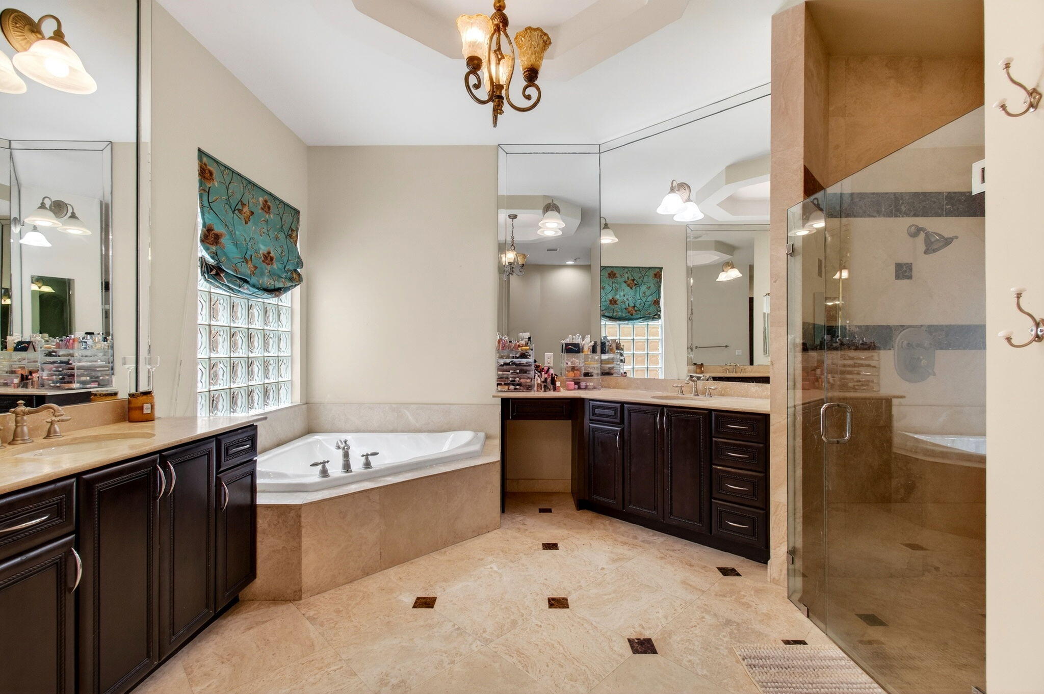 CASA BELLA - Residential