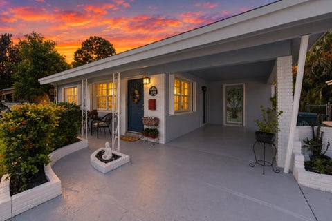 Photo of 468 NW 48th Street, Oakland Park, FL 33309 (MLS # B26069177)
