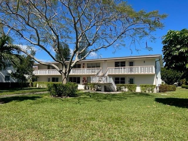 Photo of 11 CAMBRIDGE A #11, West Palm Beach, FL 33417 (MLS # B26059486)