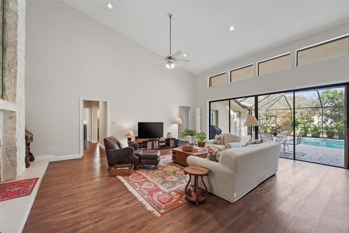 Parkland Lakes PUD 102-44 - Residential