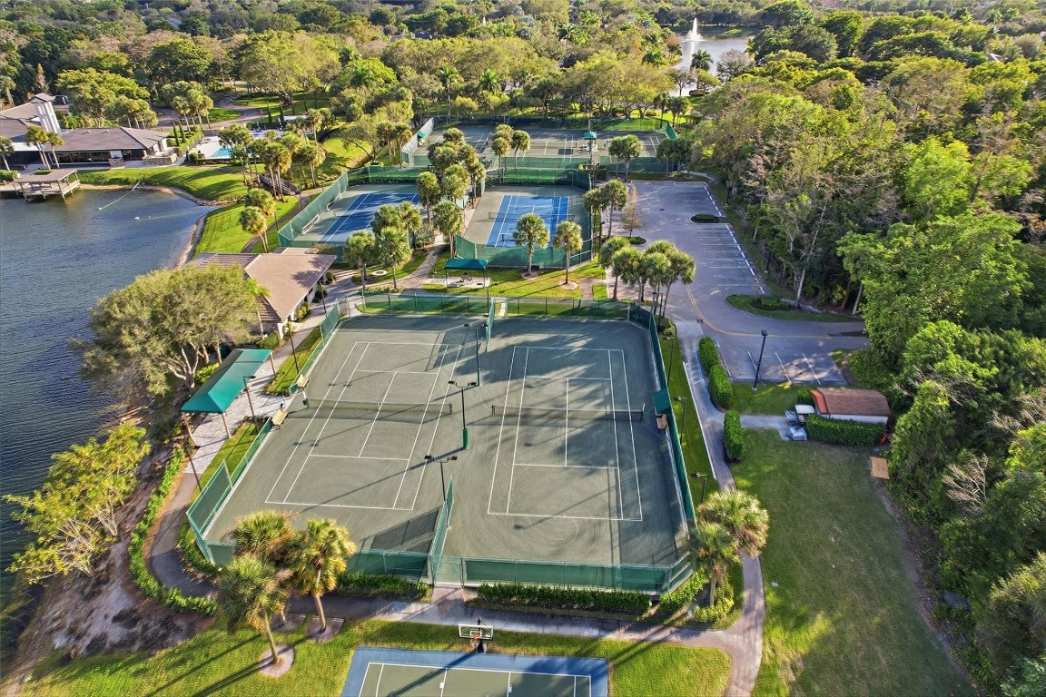 Parkland Lakes PUD 102-44 - Residential