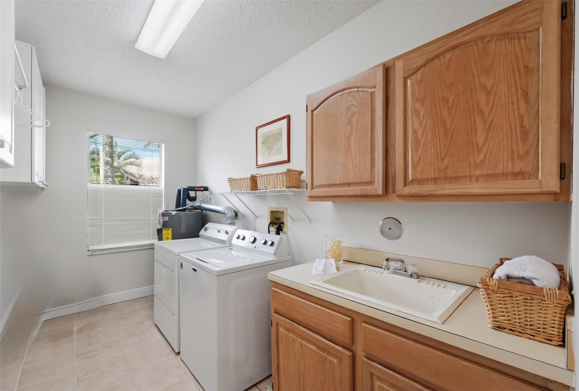 Parkland Lakes PUD 102-44 - Residential