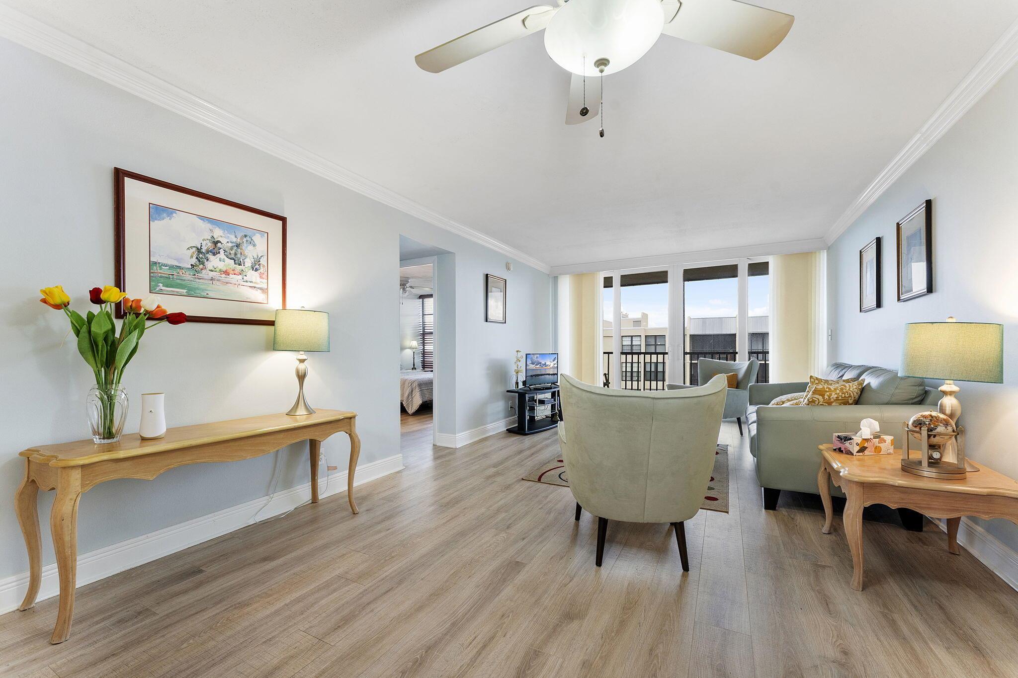 View photos, virtual tours, details... 8 Royal Palm Way 6040