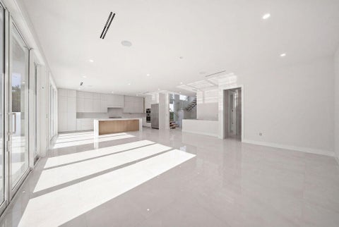 Tiny photo for 2611 Clematis Place, Fort Lauderdale, FL 33301 (MLS # B26043868)