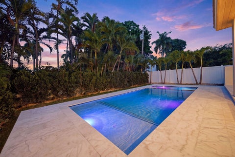 Tiny photo for 2611 Clematis Place, Fort Lauderdale, FL 33301 (MLS # B26043868)