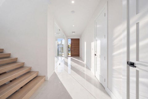 Tiny photo for 2611 Clematis Place, Fort Lauderdale, FL 33301 (MLS # B26043868)