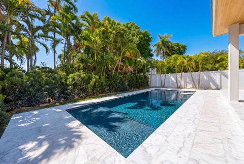 Tiny photo for 2611 Clematis Place, Fort Lauderdale, FL 33301 (MLS # B26043868)