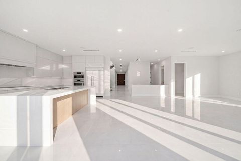 Tiny photo for 2611 Clematis Place, Fort Lauderdale, FL 33301 (MLS # B26043868)