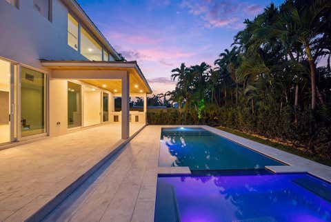 Tiny photo for 2611 Clematis Place, Fort Lauderdale, FL 33301 (MLS # B26043868)