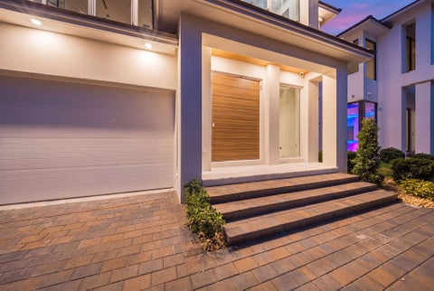 Tiny photo for 2611 Clematis Place, Fort Lauderdale, FL 33301 (MLS # B26043868)