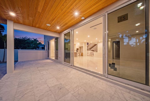 Tiny photo for 2611 Clematis Place, Fort Lauderdale, FL 33301 (MLS # B26043868)