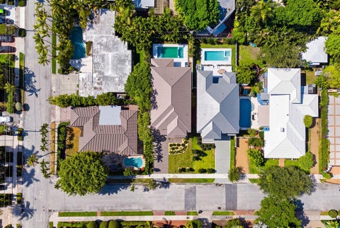 Tiny photo for 2611 Clematis Place, Fort Lauderdale, FL 33301 (MLS # B26043868)