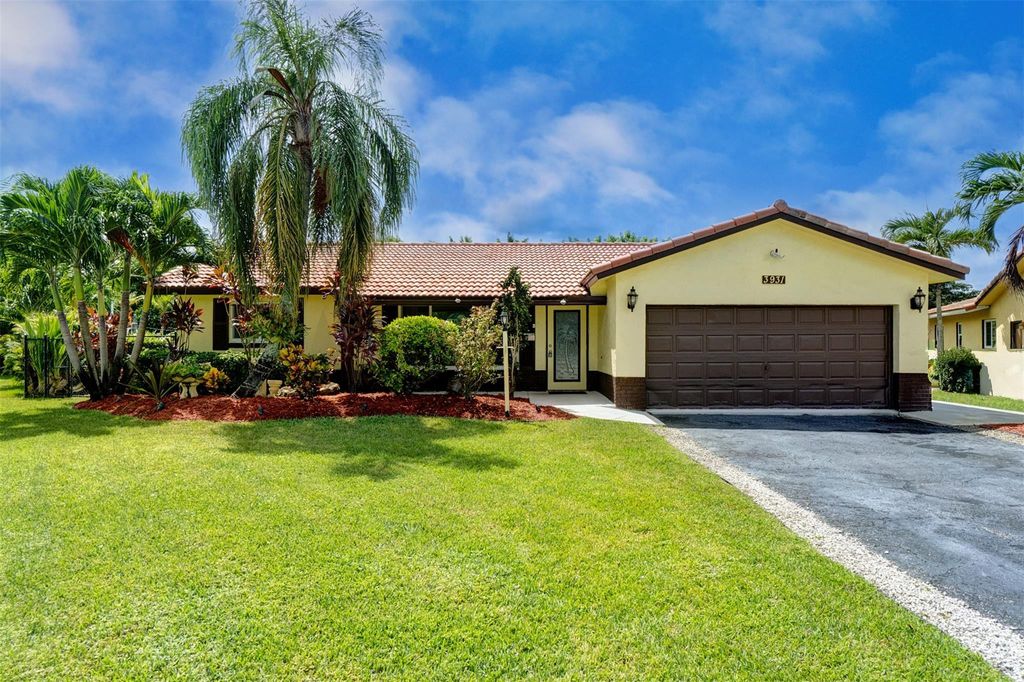 Photo of 3931 NW 108th Avenue, Coral Springs, FL 33065 (MLS # F10527071)