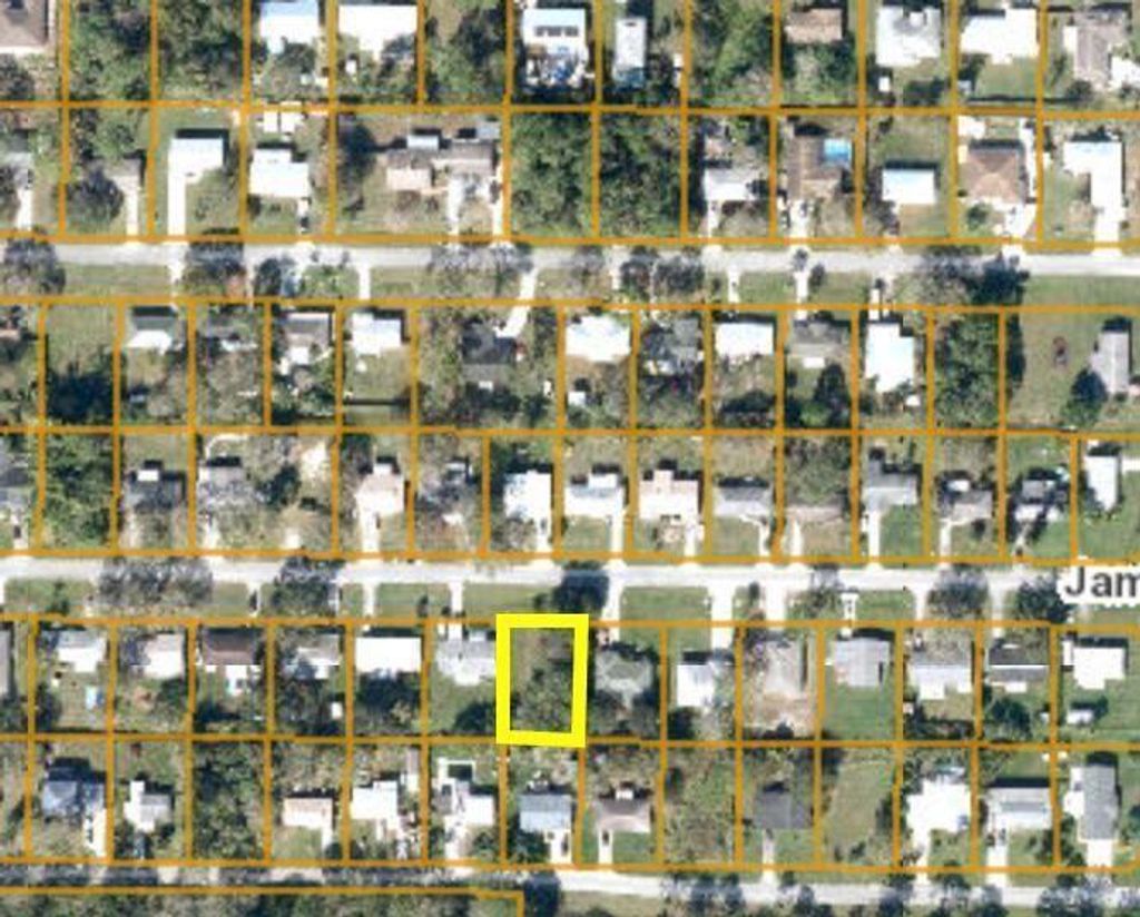 Photo of 7807 James Road, Fort Pierce, FL 34951 (MLS # F10444483)