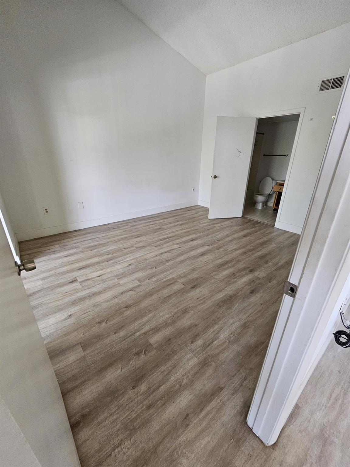 Marina Oaks Condo - Residential Lease