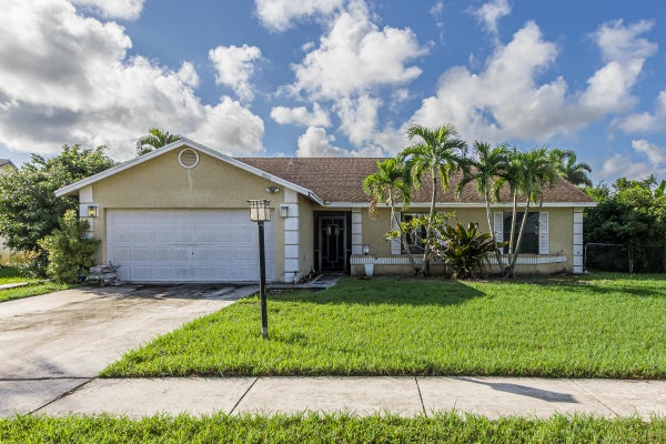 8800 PLACID TER, LAKE WORTH, FL 33467 - Image dbb9ea6f044f6b38165079eeadf8de72/747641087