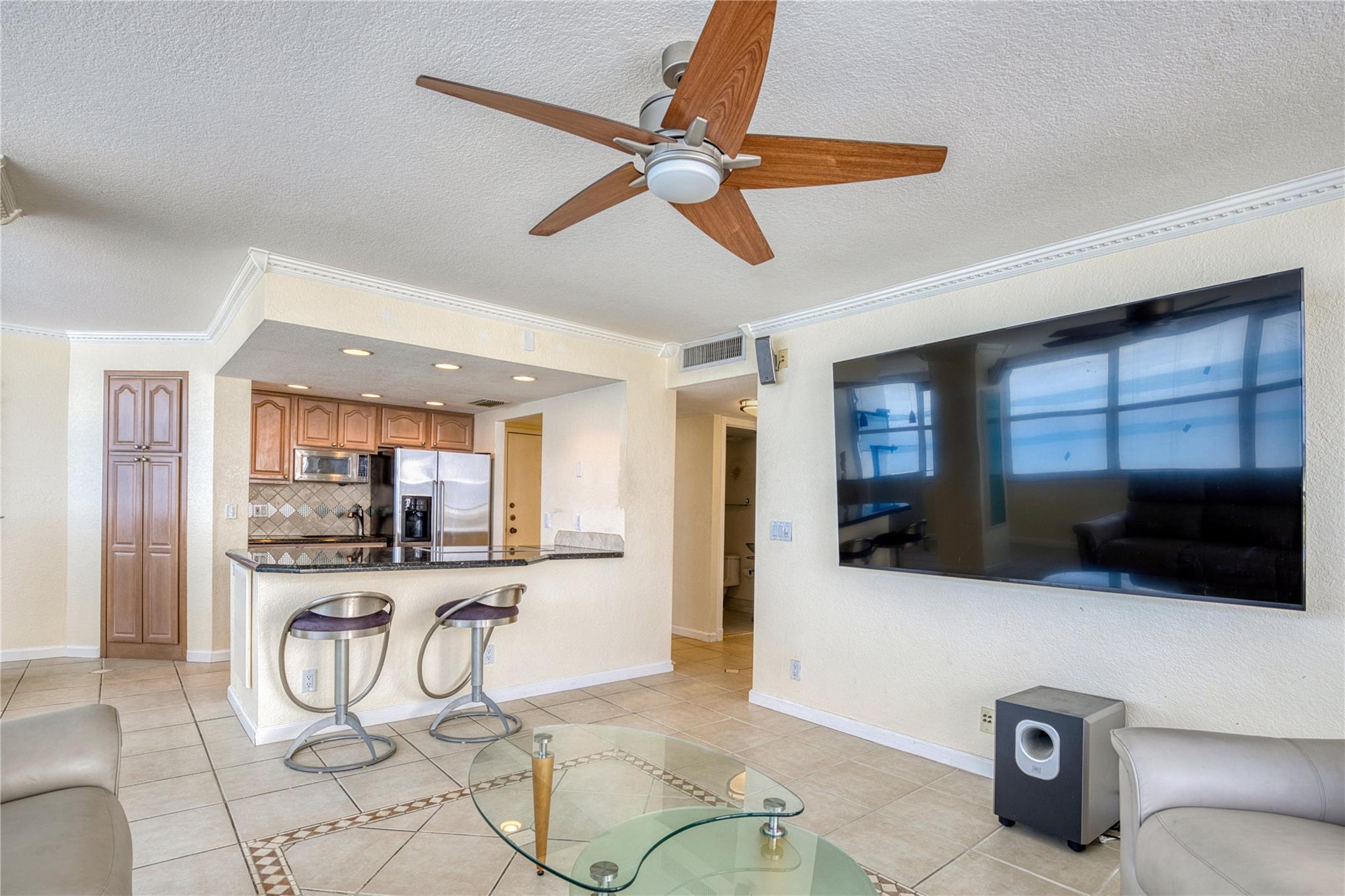 Pompano Beach Club Condo - Residential Lease
