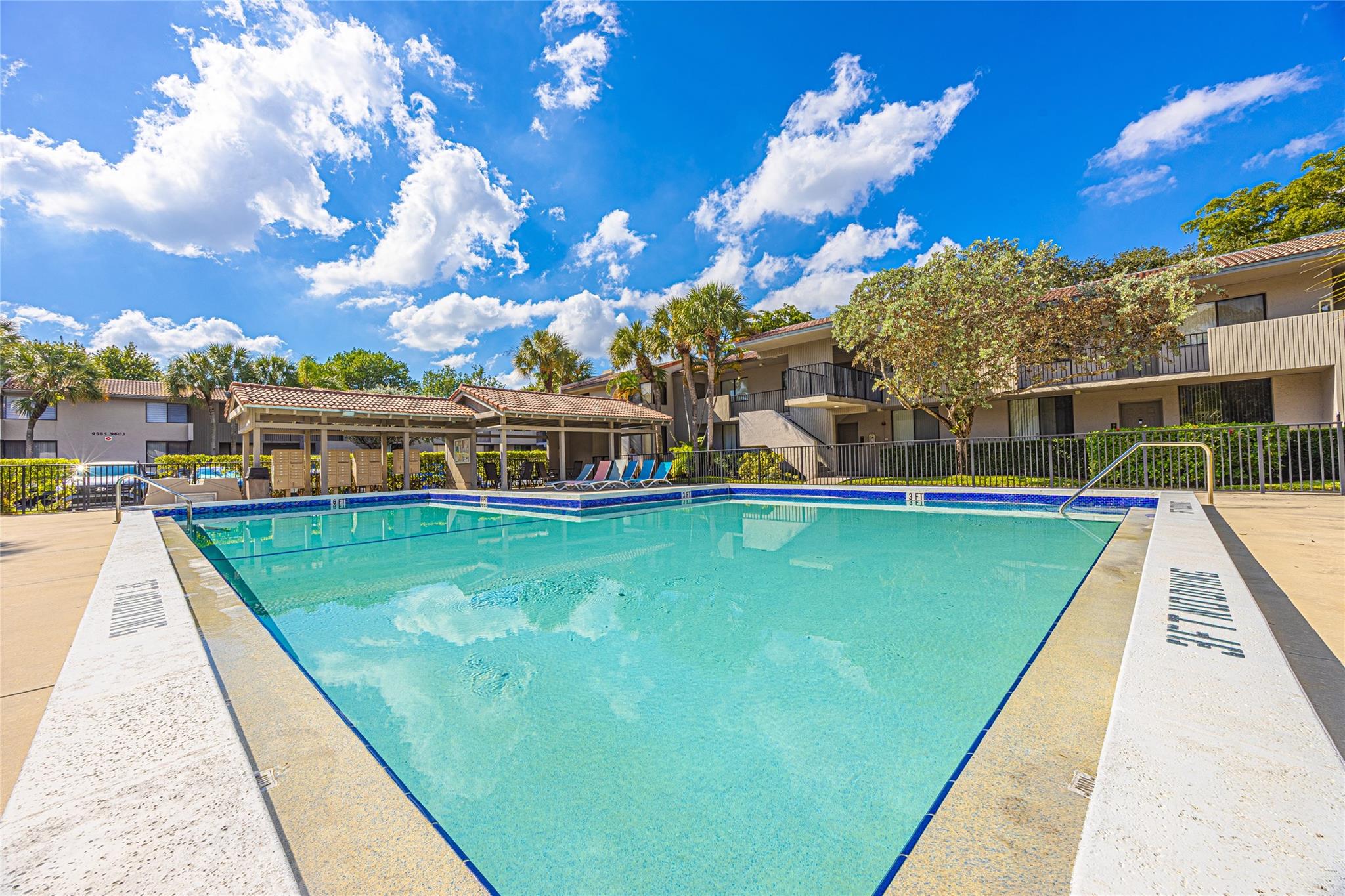 RIVERS EDGE AT OAKWOOD - Residential