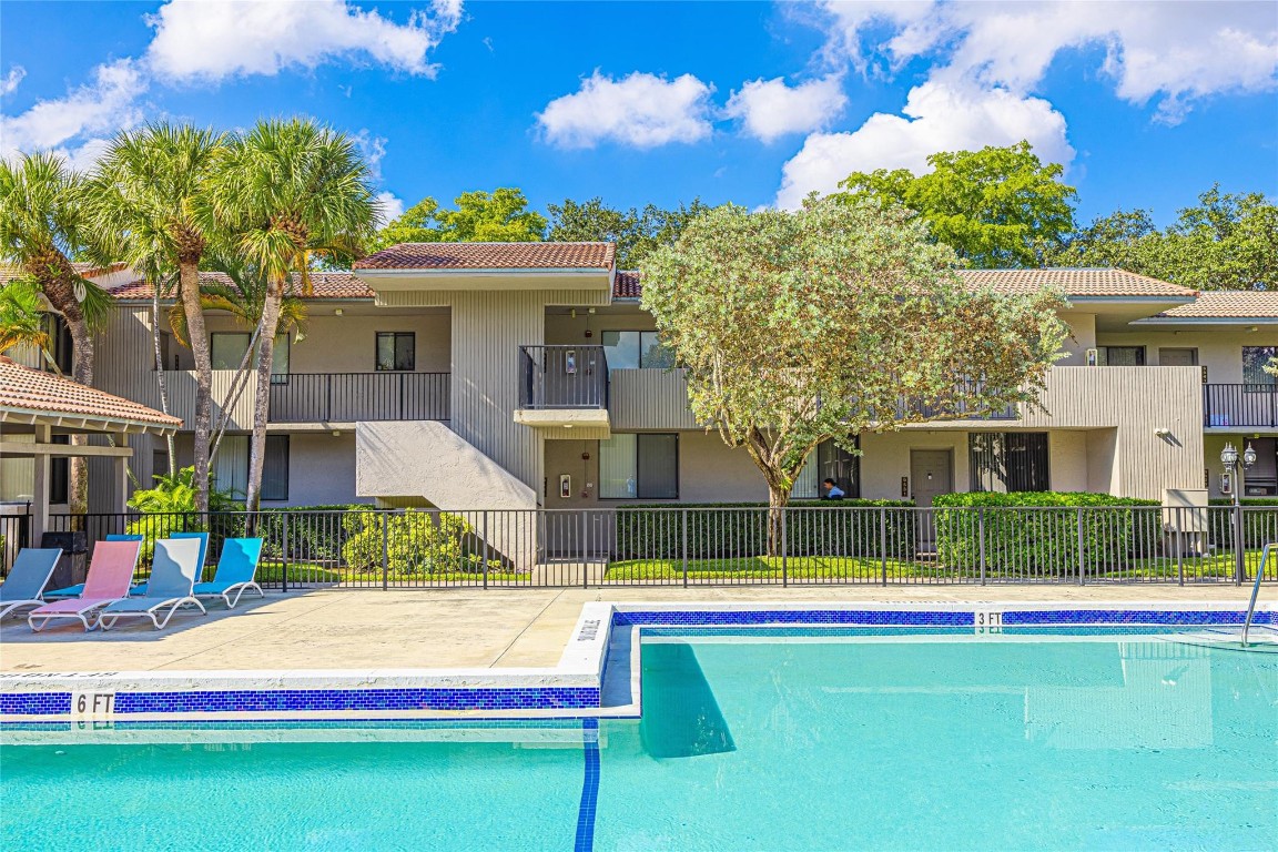 RIVERS EDGE AT OAKWOOD - Residential