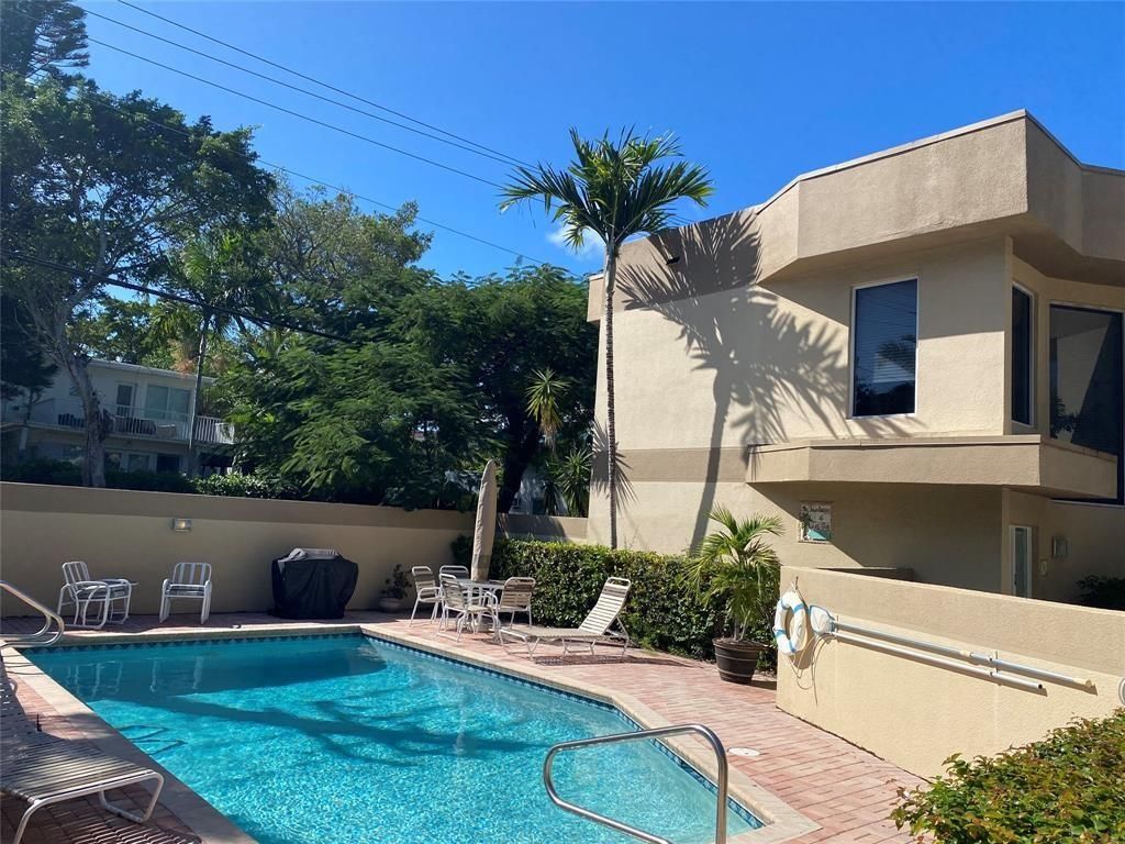 Photo of 101 SE 15th Avenue, Fort Lauderdale, FL 33301 (MLS # F10418862)