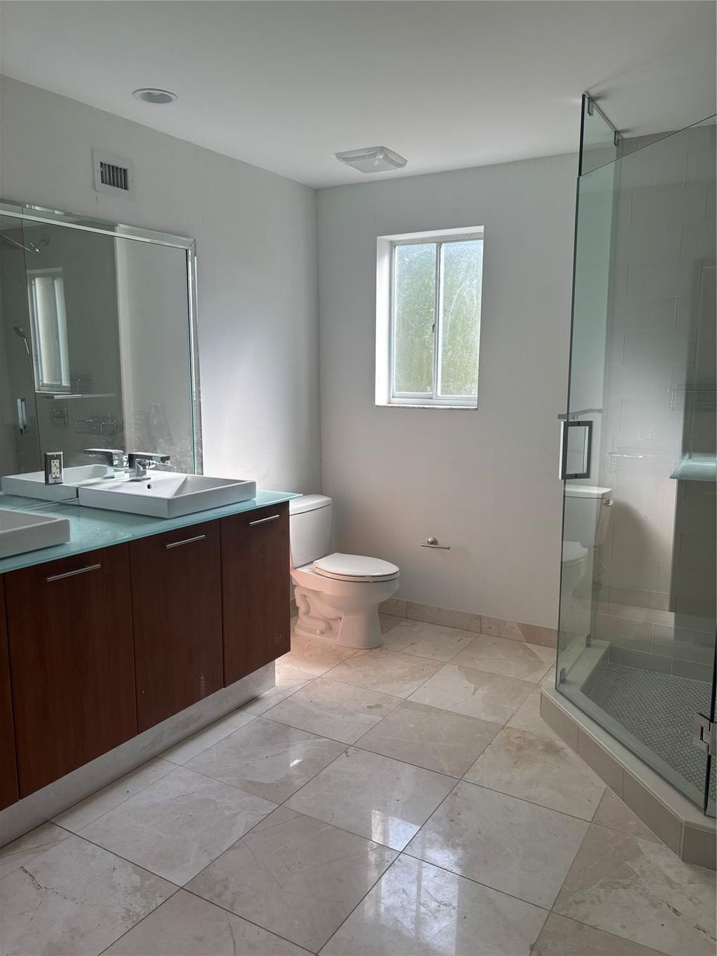 Photo of 101 SE 15th Avenue, Fort Lauderdale, FL 33301 (MLS # F10418862)