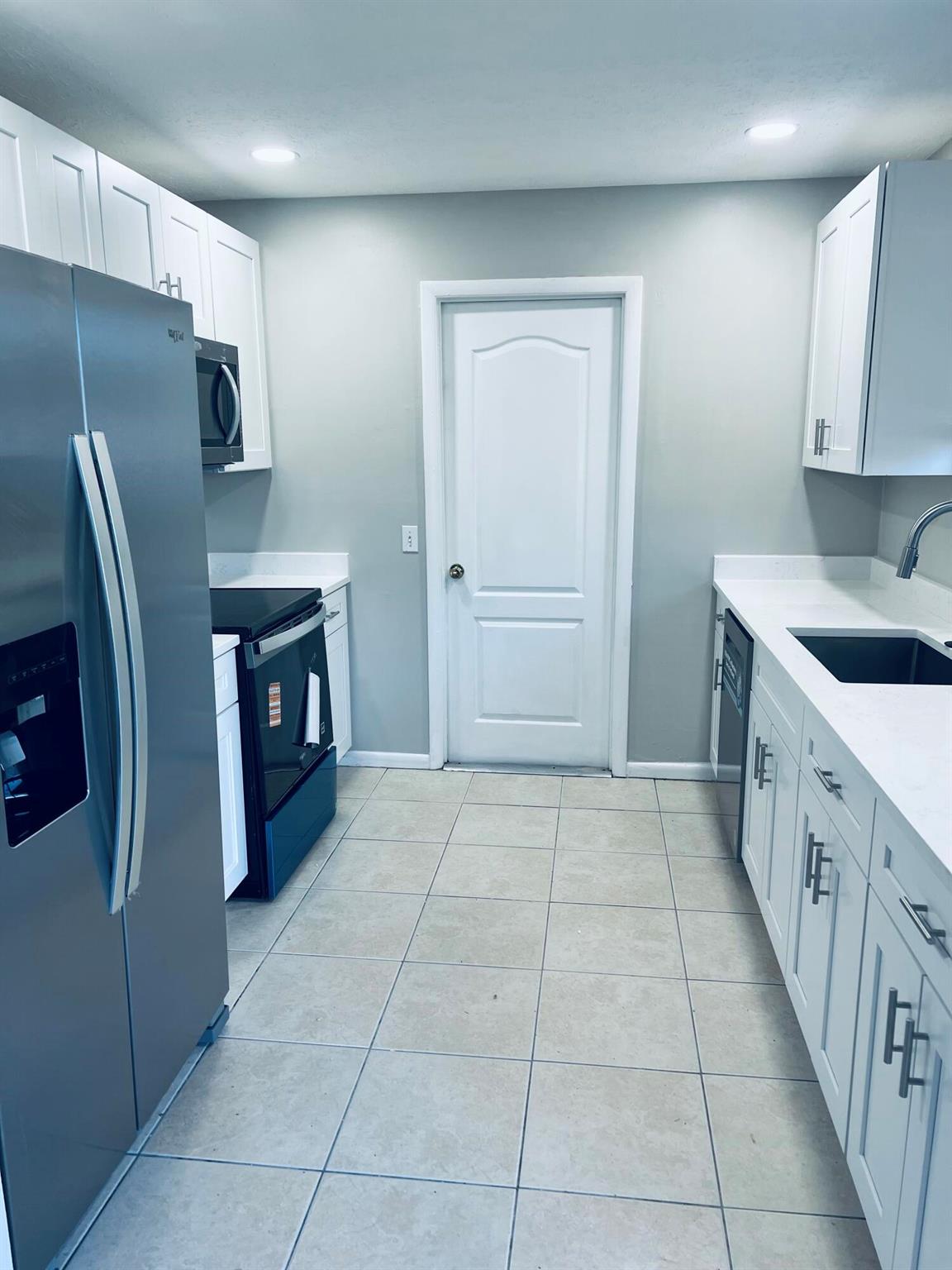 PORT ST LUCIE SECTION 18 - Residential Lease