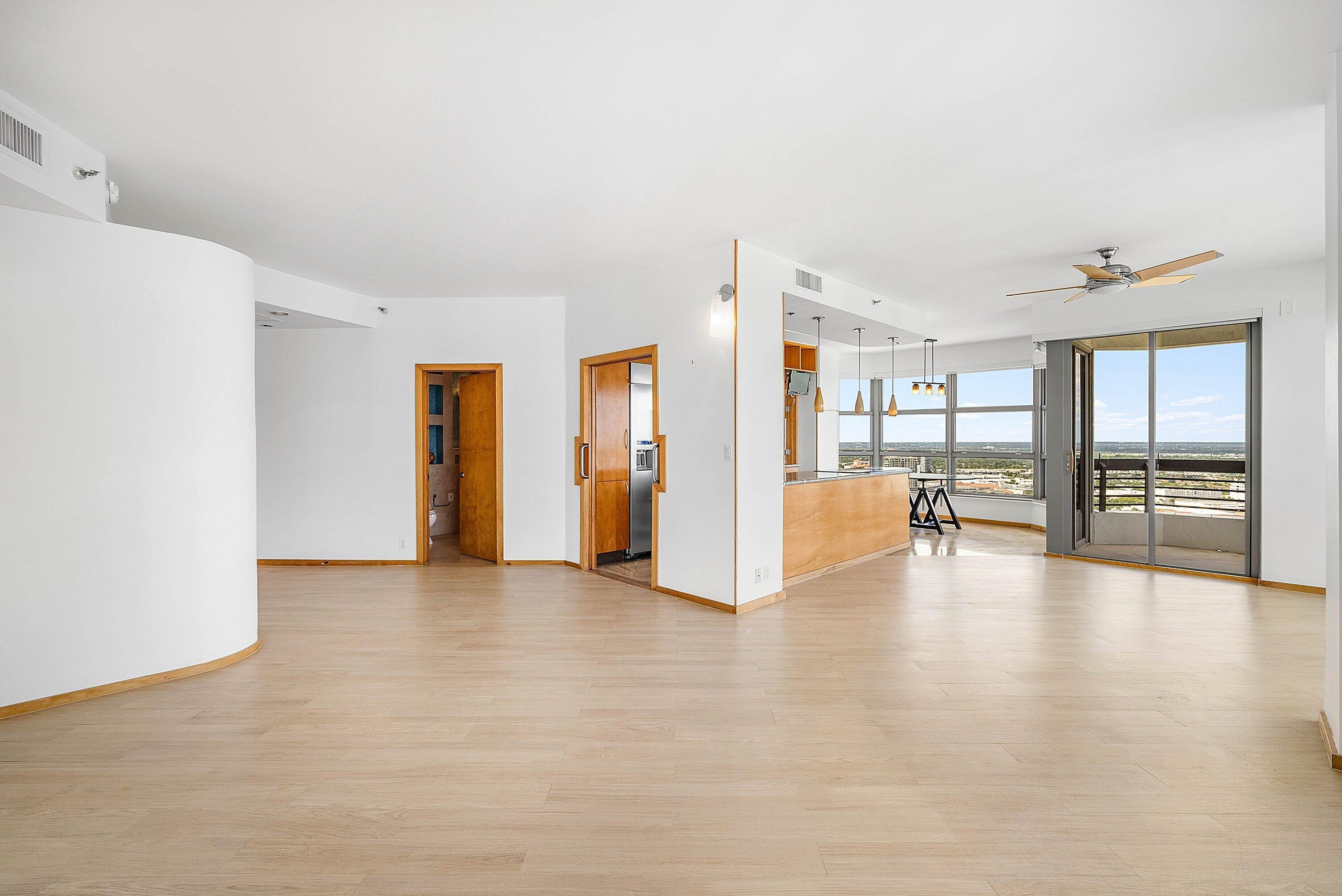 MYSTIC POINTE TOWER 400 CONDO - Residential