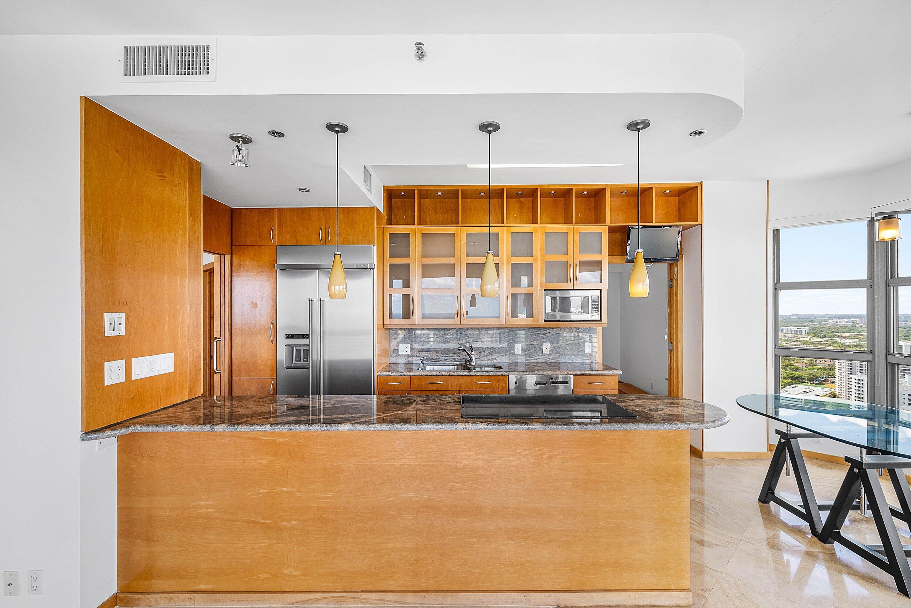 MYSTIC POINTE TOWER 400 CONDO - Residential