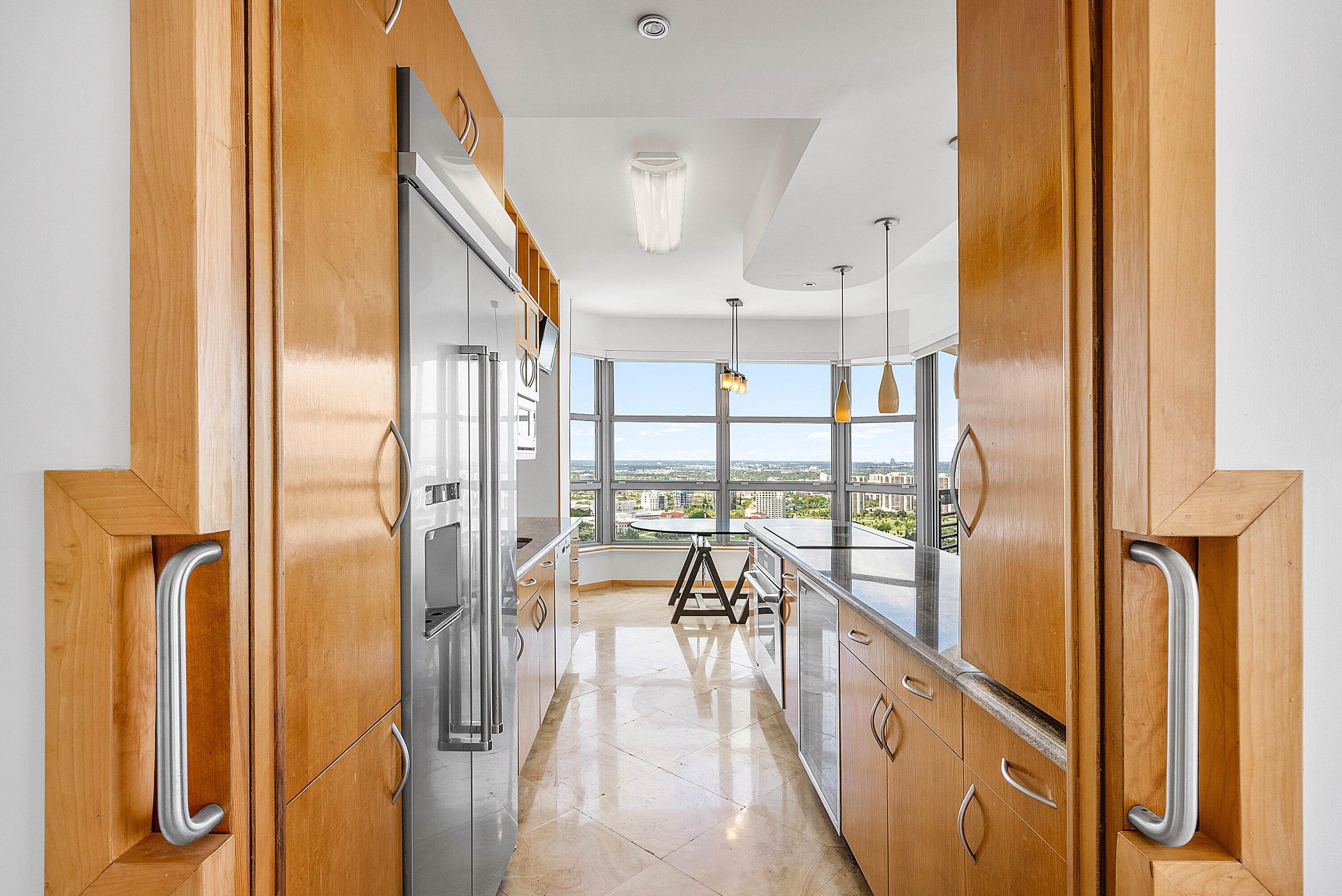 MYSTIC POINTE TOWER 400 CONDO - Residential